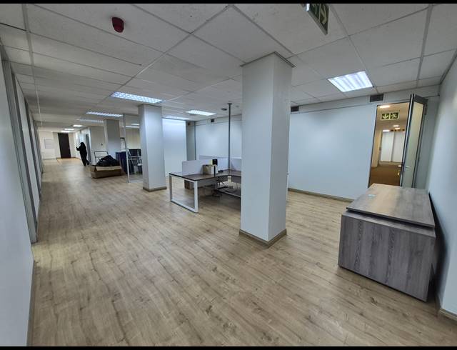 382M² OFFICE TO LET IN RIVONIA